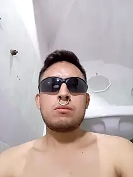 Snapshot of aczinovelez342 chatting on 1, 11, 2025 aczinovelez342 online show from 1, 11, 2025