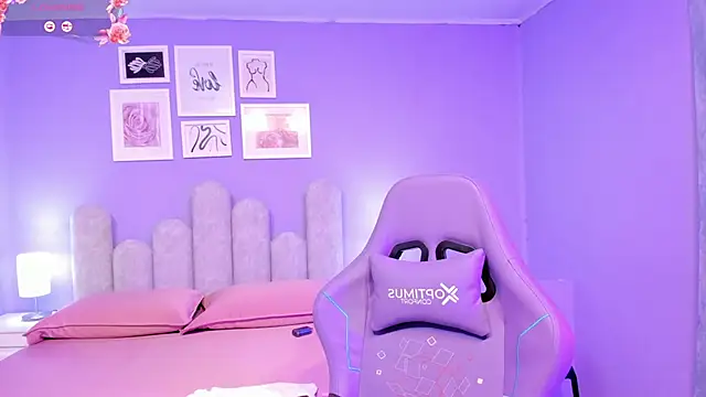 lucrecia sucker online show from 10, 9, 2025