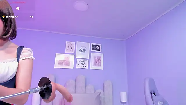 lucrecia sucker online show from 5, 10, 2025