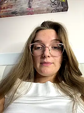 Bellatrisssaa online show from 12, 11, 2025