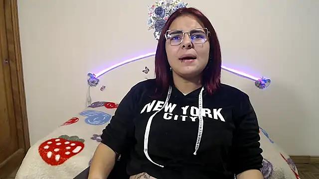 Snapshot of Valeryxs chatting on 4, 11, 2025 Valeryxs online show from 4, 11, 2025