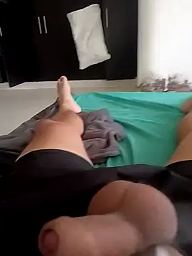 Snapshot of alejos81 chatting on 19, 10, 2025 alejos81 online show from 19, 10, 2025