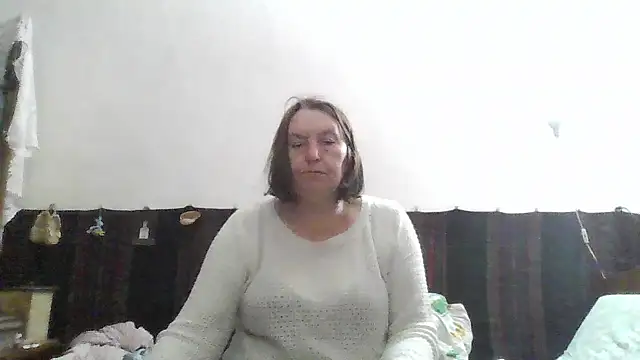 Snapshot of AnnaLive570 chatting on 5, 4, 2026 AnnaLive570 online show from 5, 4, 2026