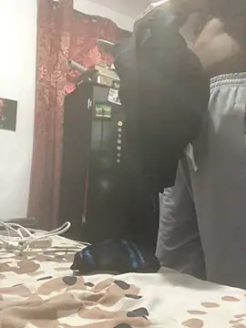 elpeluchenegroxxx3 online show from 18, 4, 2026