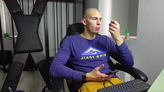 Snapshot of Ryan_Dozer chatting on 16, 10, 2025 Ryan Dozer online show from 16, 10, 2025