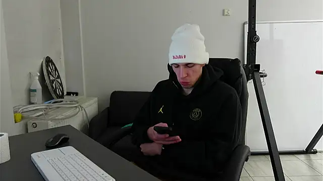 Snapshot of Ryan_Dozer chatting on 30, 11, 2025 Ryan Dozer online show from 30, 11, 2025