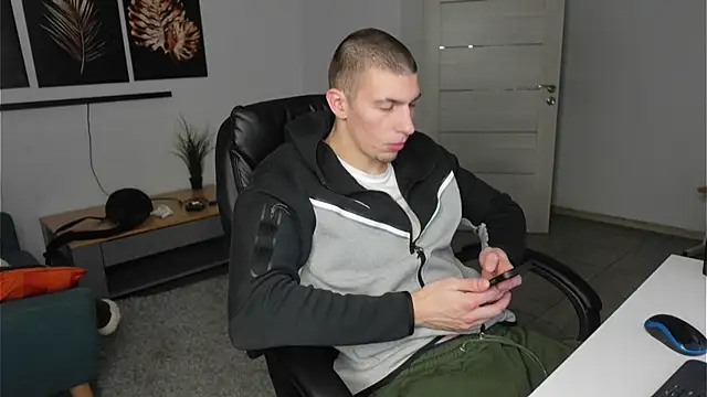 Ryan Dozer online show from 6, 1, 2026