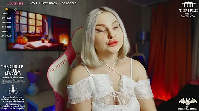 Snapshot of Wounded_Goddess_ chatting on 9, 11, 2025 Wounded Goddess online show from 9, 11, 2025