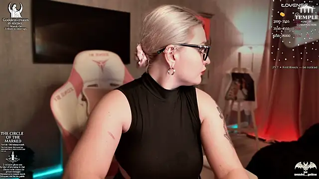 Snapshot of Wounded_Goddess_ chatting on 22, 11, 2025 Wounded Goddess online show from 22, 11, 2025