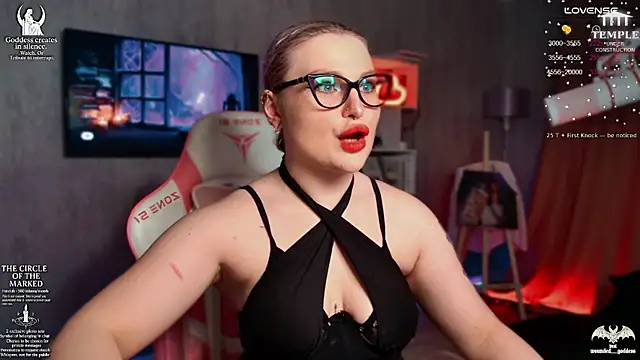 Snapshot of Wounded_Goddess_ chatting on 2, 12, 2025 Wounded Goddess online show from 2, 12, 2025