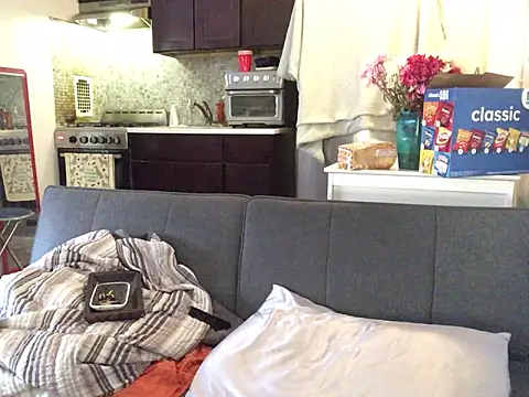 littyleesh1 online show from 28, 2, 2026