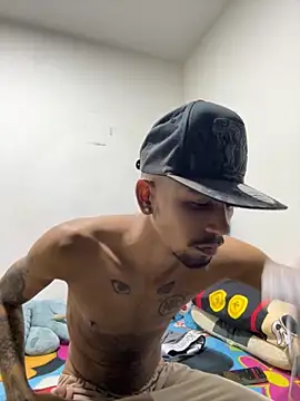 Snapshot of carl_jhonson821 chatting on 22, 11, 2025 carl jhonson821 online show from 22, 11, 2025