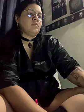 Snapshot of SweetKimi_ chatting on 2, 11, 2025 SweetKimi online show from 2, 11, 2025