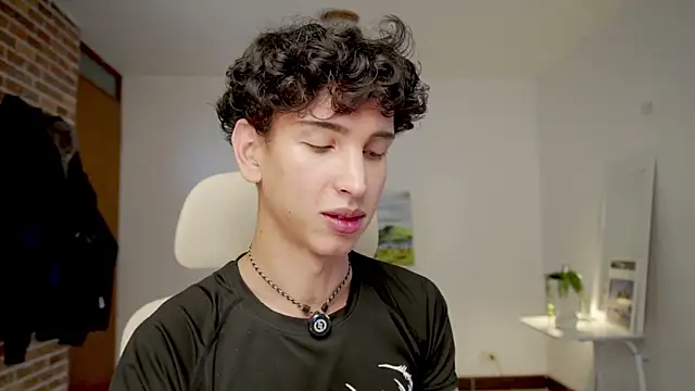 Snapshot of boream chatting on 15, 12, 2025 boream online show from 15, 12, 2025