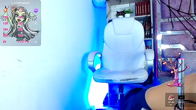 Eva Walker  online show from 25, 10, 2025