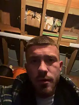 Snapshot of Johnclips2 chatting on 27, 9, 2025 Johnclips2 online show from 27, 9, 2025