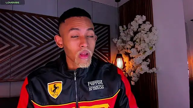 Snapshot of B_Wild chatting on 18, 11, 2025 B Wild online show from 18, 11, 2025