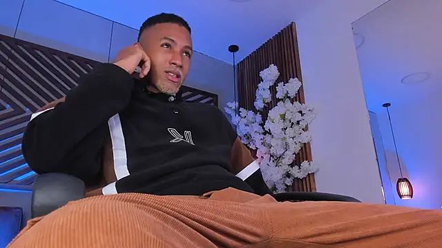 Snapshot of B_Wild chatting on 3, 2, 2026 B Wild online show from 3, 2, 2026