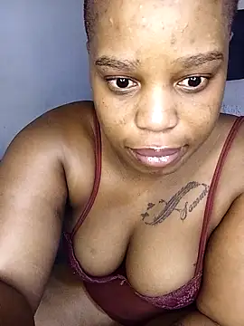 Snapshot of ThickAmy chatting on 19, 9, 2025 ThickAmy online show from 19, 9, 2025