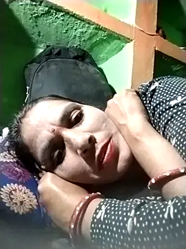 Snapshot of Monika_cut chatting on 28, 10, 2025 Monika cut online show from 28, 10, 2025