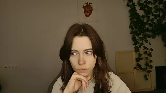 Yoka paradoXXX online show from 21, 10, 2025