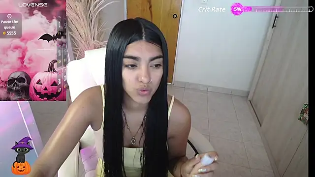 Snapshot of amarasilk_ chatting on 28, 10, 2025 amarasilk online show from 28, 10, 2025