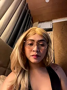 Snapshot of yourdevilsweettsx chatting on 6, 11, 2025 yourdevilsweettsx online show from 6, 11, 2025