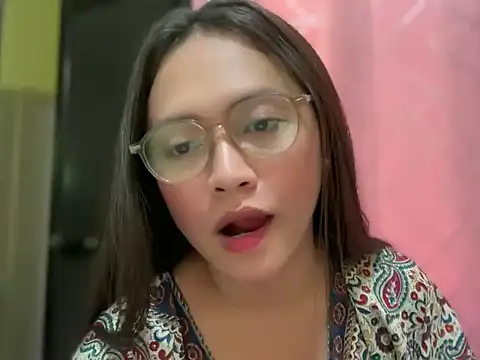 yourdevilsweettsx online show from 6, 2, 2026