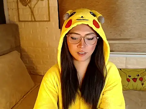 yourdevilsweettsx online show from 14, 2, 2026