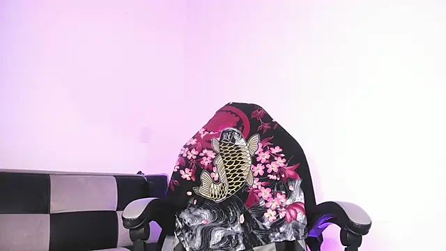 Snapshot of GwenHazel chatting on 18, 10, 2025 GwenHazel online show from 18, 10, 2025