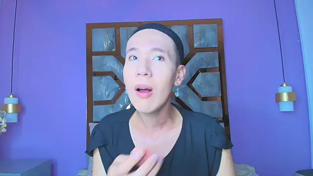 Electra Gosselin online show from 4, 10, 2025