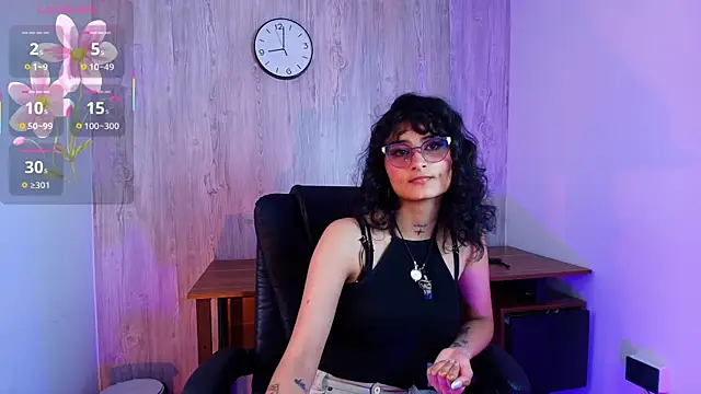 LilyRouset online show from 27, 9, 2025