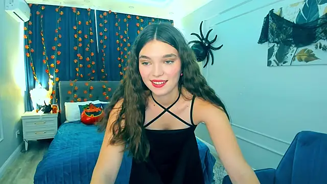 DivineAmour online show from 14, 10, 2025