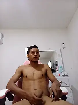 Snapshot of Boy_hot- chatting on 18, 9, 2025 Boy hot- online show from 18, 9, 2025