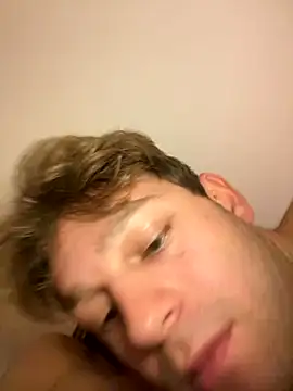 Snapshot of friendswhofuck chatting on 21, 9, 2025 friendswhofuck online show from 21, 9, 2025