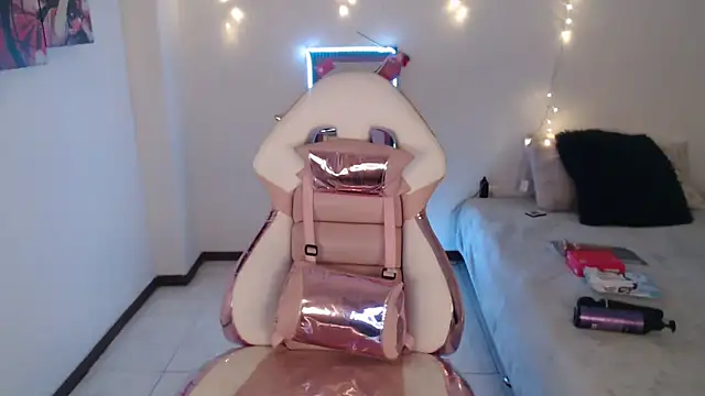 Maddy Vicius19 online show from 19, 2, 2026