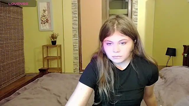 Lilly Jess online show from 8, 10, 2025