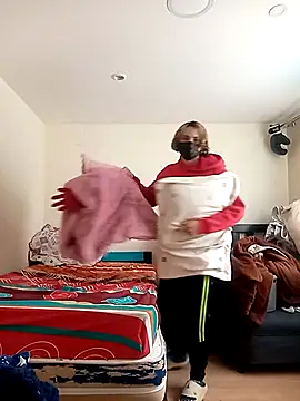 kittymutant99 online show from 1, 12, 2025