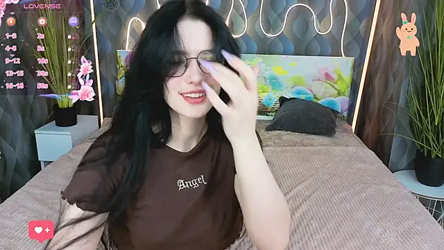 Charming Mysteriousss online show from 28, 3, 2026