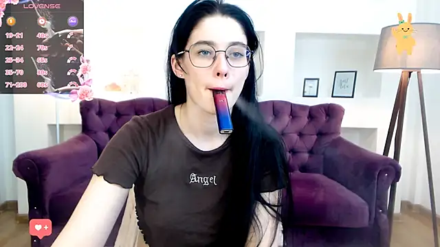 Charming Mysteriousss online show from 15, 4, 2026