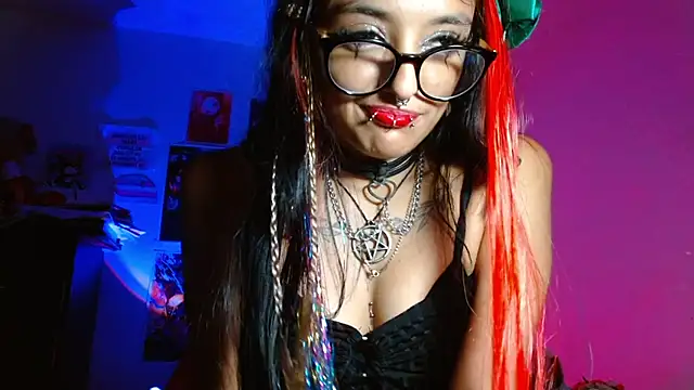 carolinerue online show from 19, 10, 2025