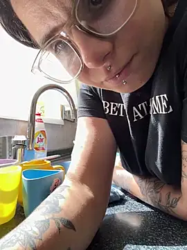 Brutecia2002 online show from 3, 4, 2026