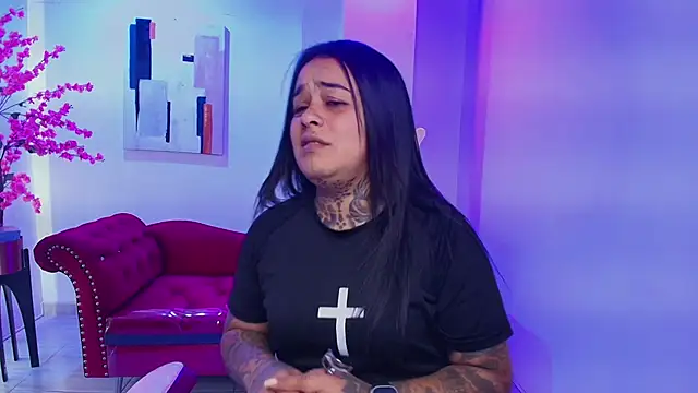 Black roseee online show from 10, 1, 2026