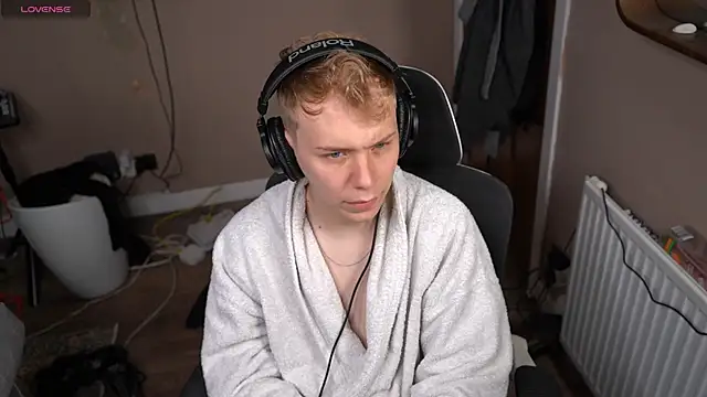Snapshot of scottishtwink01 chatting on 14, 7, 2026 scottishtwink01 online show from 14, 7, 2026