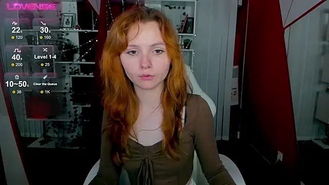 Snapshot of AlisHanson chatting on 14, 10, 2025 AlisHanson online show from 14, 10, 2025