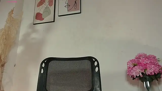 Missandy  online show from 24, 11, 2025