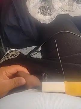 Santiagoqro85 online show from 3, 12, 2025