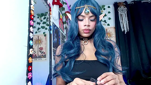 Snapshot of Raven_luv chatting on 10, 10, 2025 Raven luv online show from 10, 10, 2025