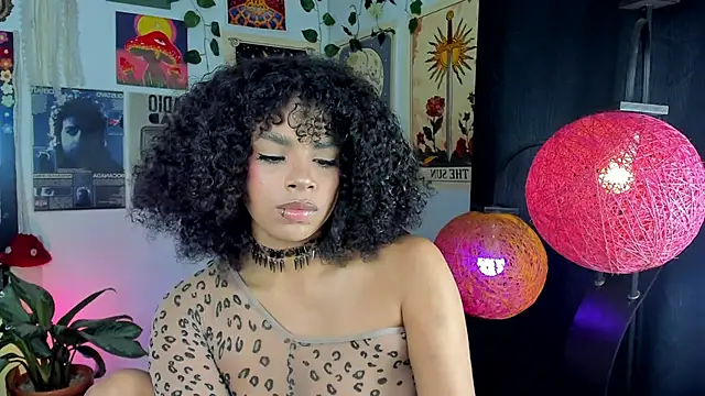 Snapshot of Raven_luv chatting on 2, 12, 2025 Raven luv online show from 2, 12, 2025