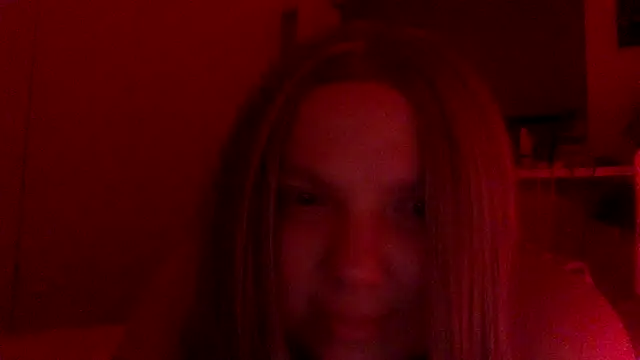 Dolaa11 online show from 4, 12, 2025